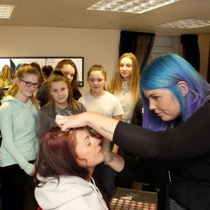 Marsden salon offering free make-up courses to keep teens out of trouble
