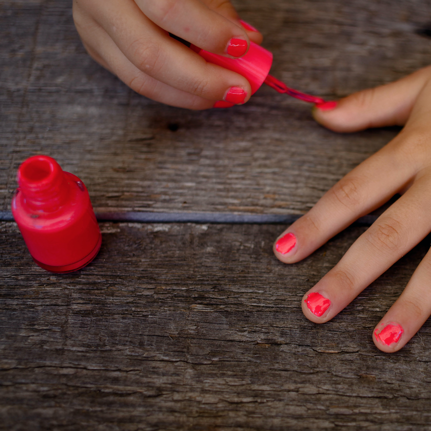 Social media and bullying push young girls to wear make-up