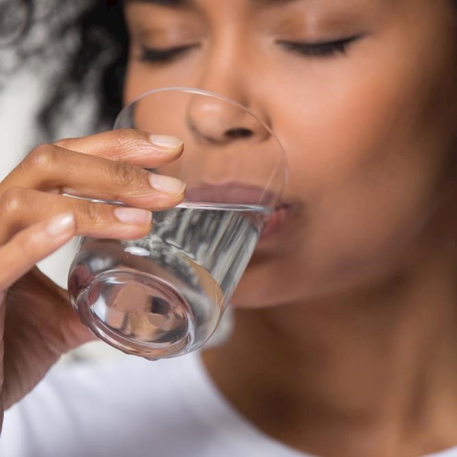 The differences between dry and dehydrated skin