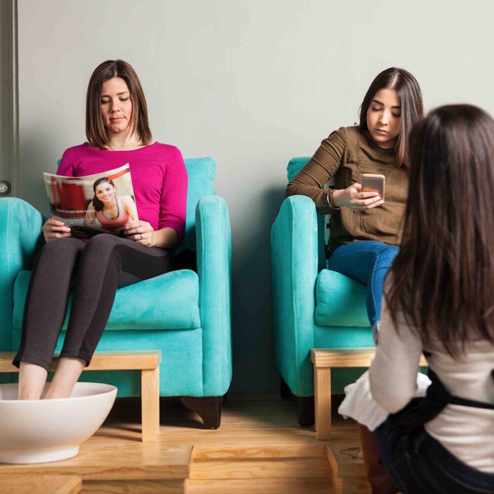 Beauty salons boycott gossip magazines following Caroline Flack’s death