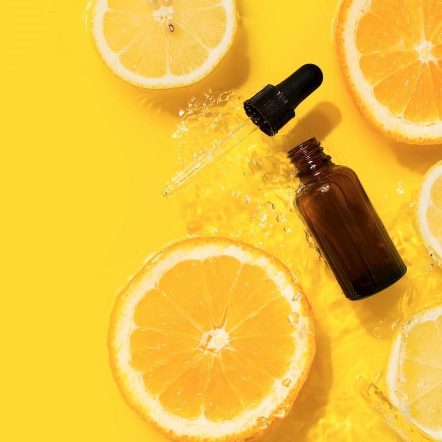 Vitamin C skincare: benefits and how to use it topically