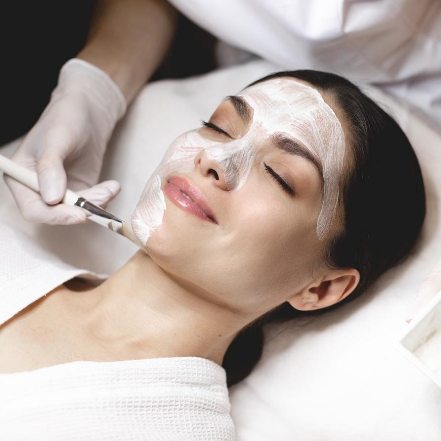 Brits to spend £6.46bn on hair and beauty treatments in the next six months