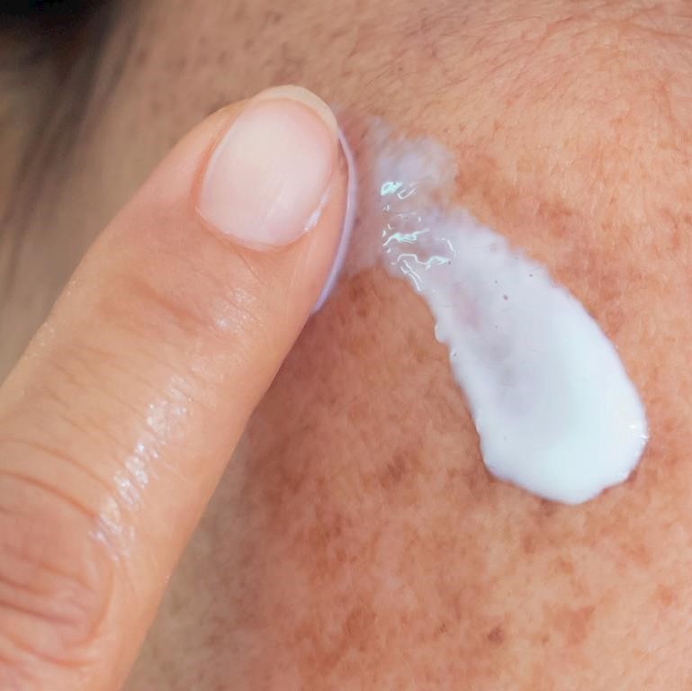 Everything you need to know about azelaic acid in skincare