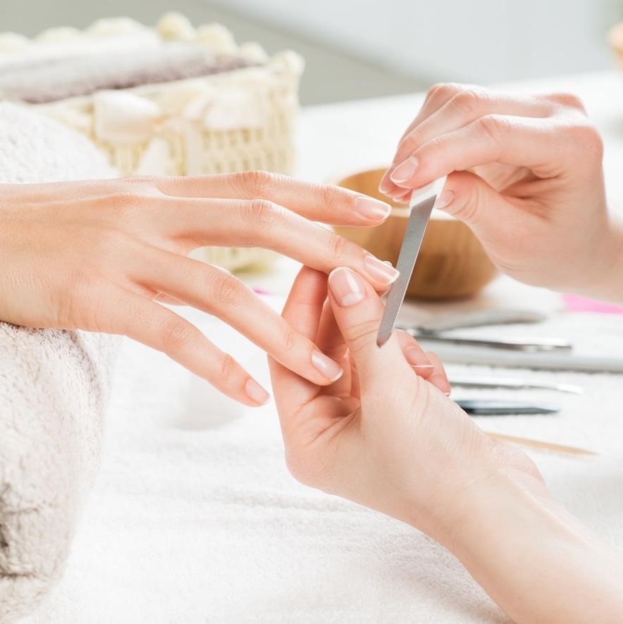 Tips for running a successful mobile nail business post Covid-19