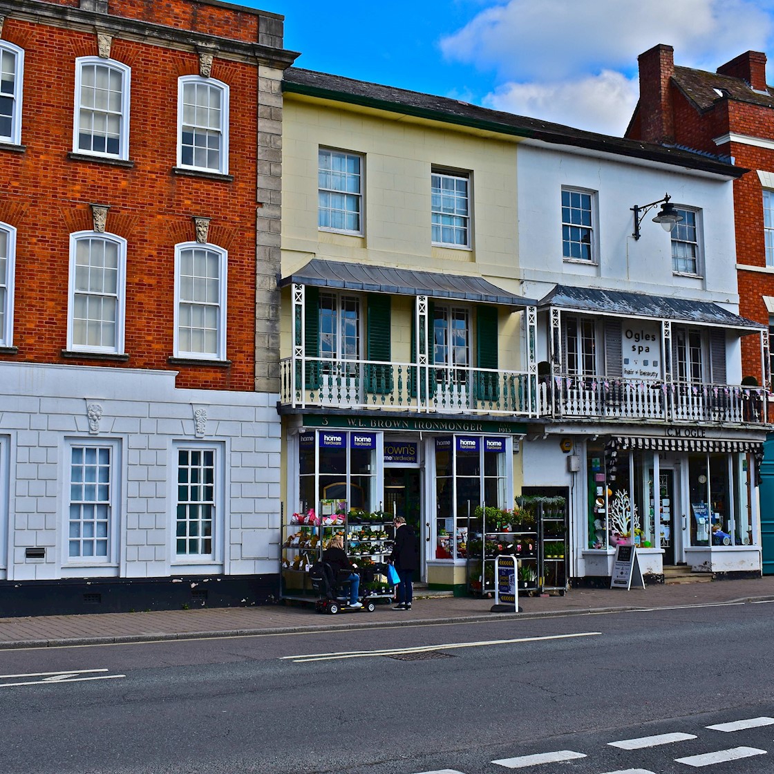 Support is needed for salons facing new financial challenges