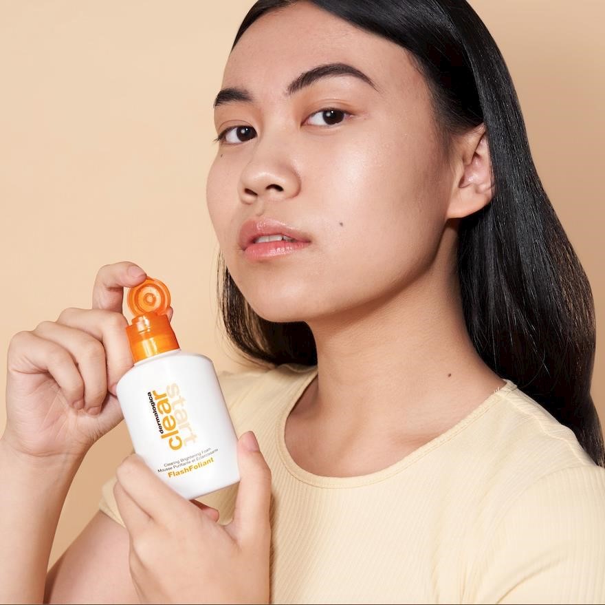 Top tips for treating acne-prone and oily teenage skin in salon