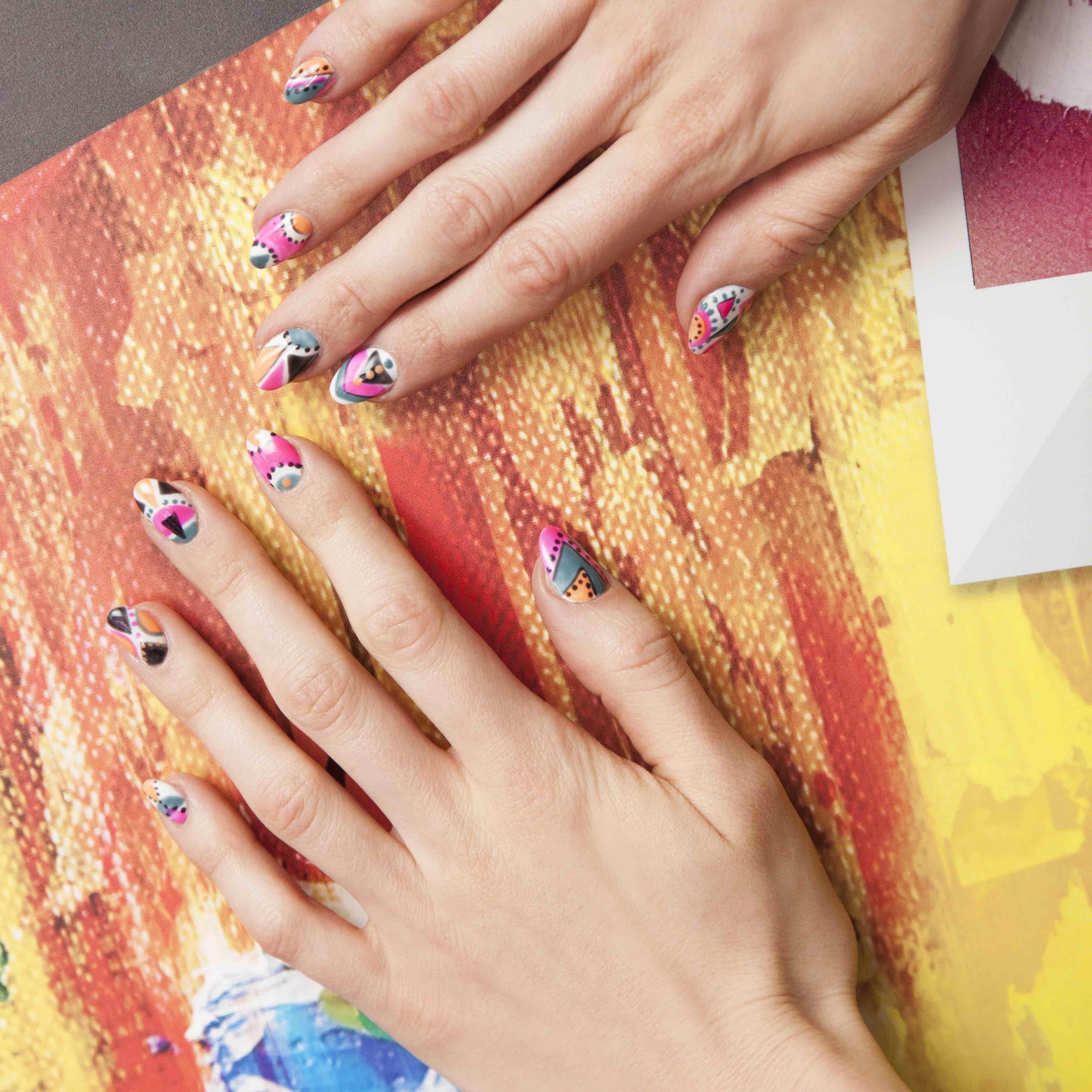 Get the look: colour block nails