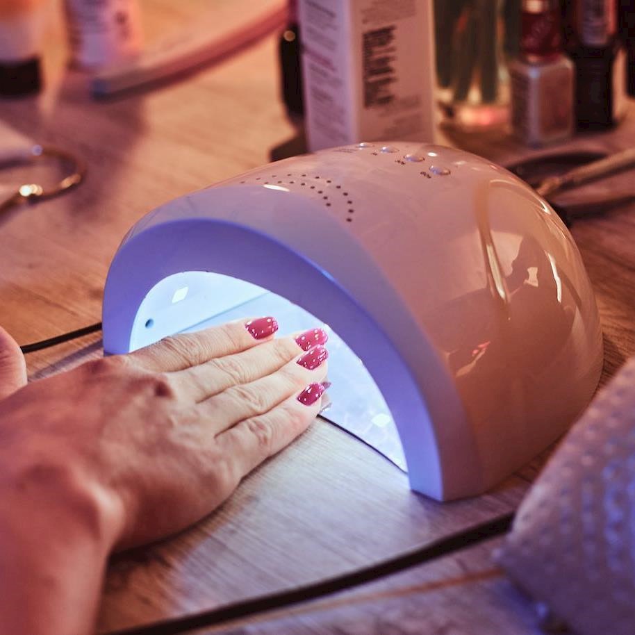 Dermatologists issue fresh warning about safe use of gel systems following increase in allergies