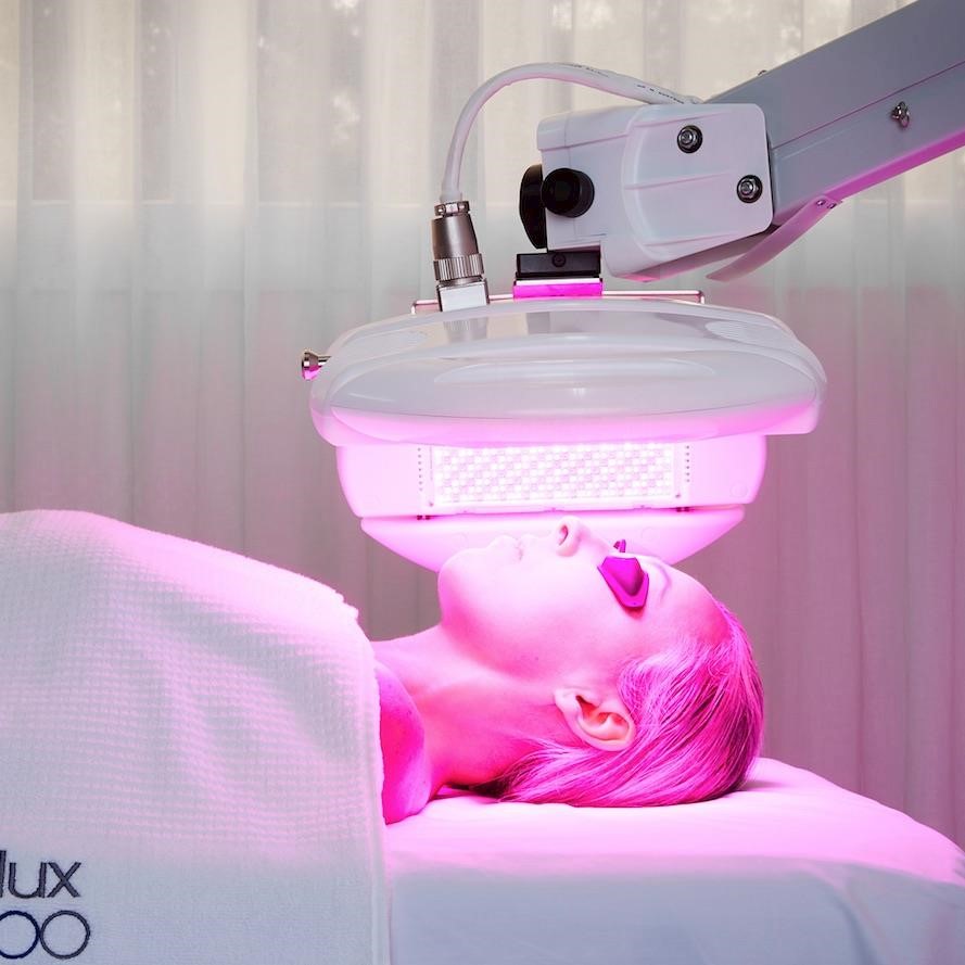 The skincare benefits of LED light therapy and the role it plays in aesthetic treatments