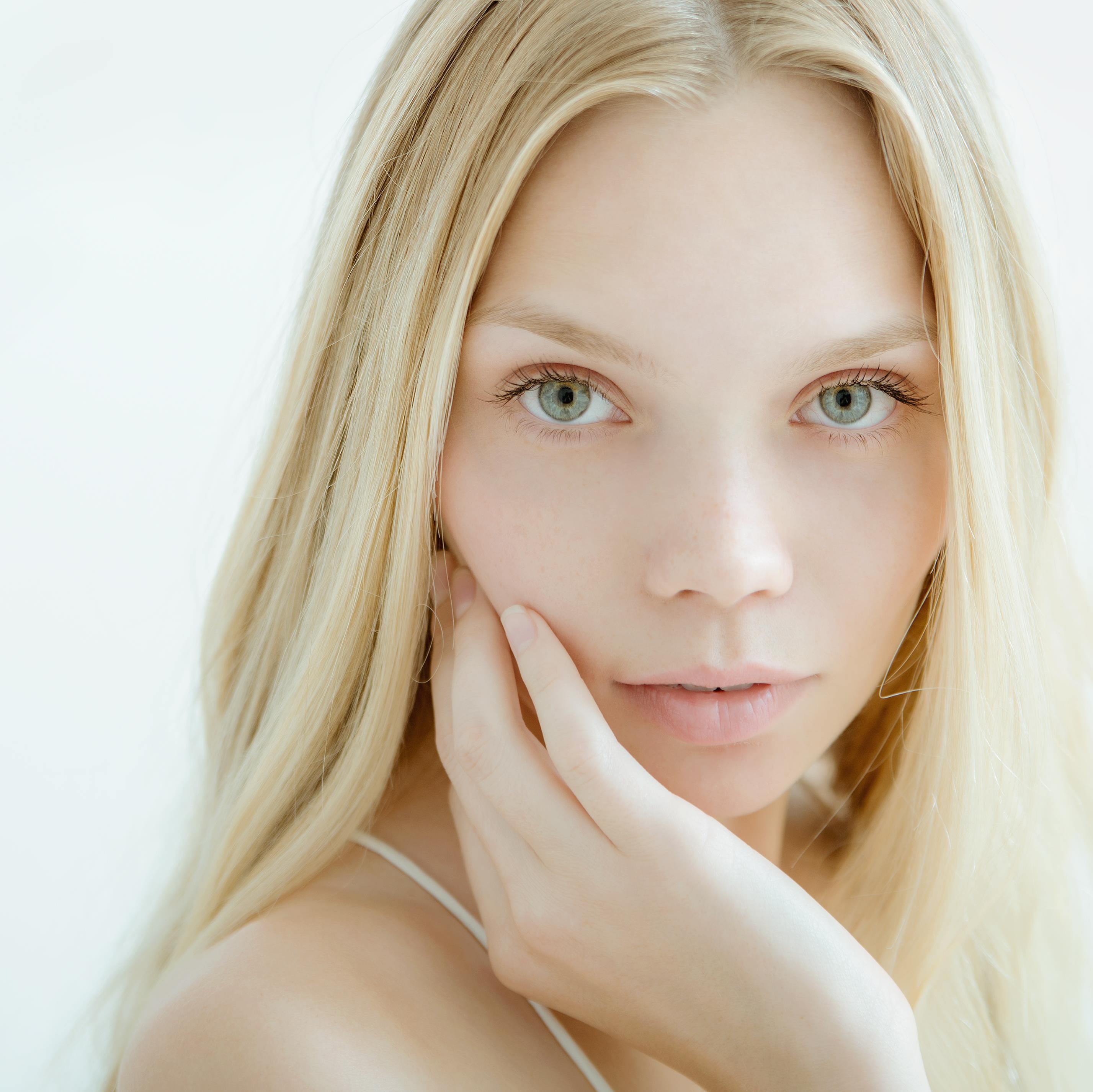 What causes sensitive skin and how to treat it