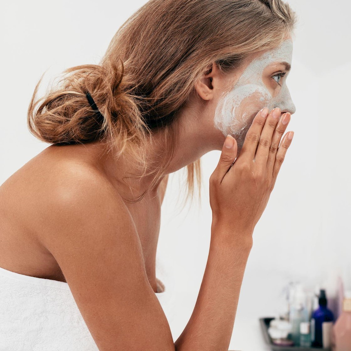 76% of women prioritise facial skincare over body care