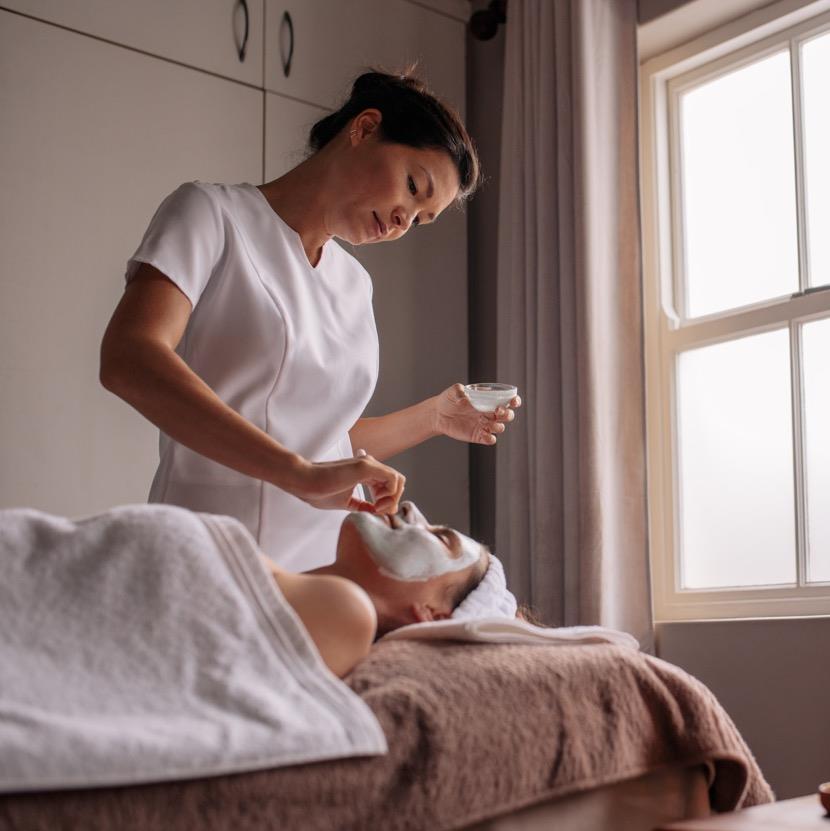 Beauty therapists among UK’s top 10 lowest paid workers 