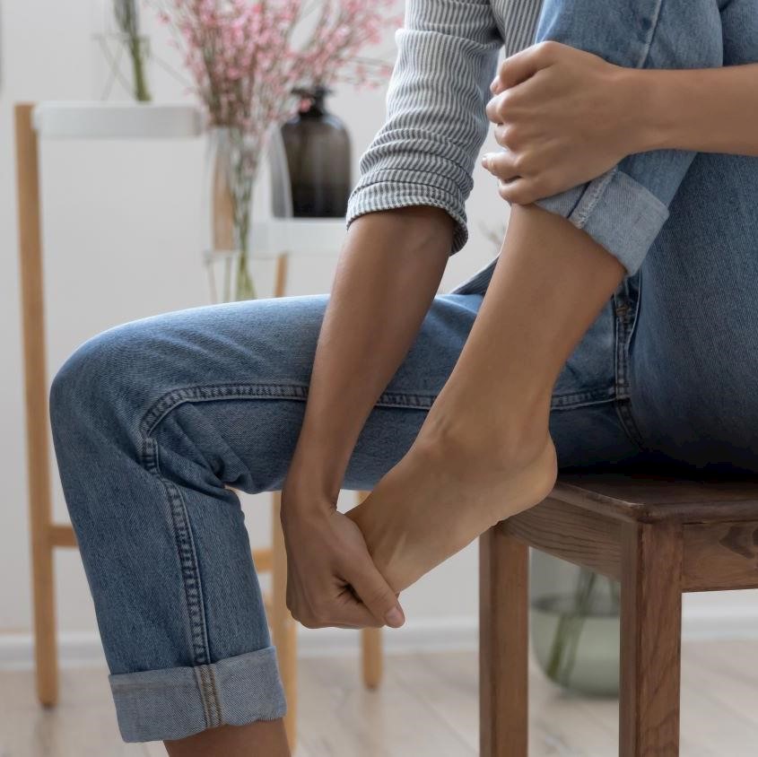 A quarter of Brits suffer from nail infection according to new research