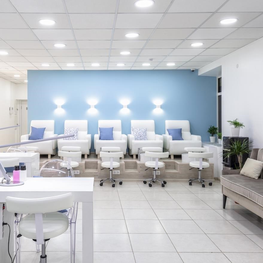[Updated] Covid-19: beauty salons in Wales advised against performing face treatments