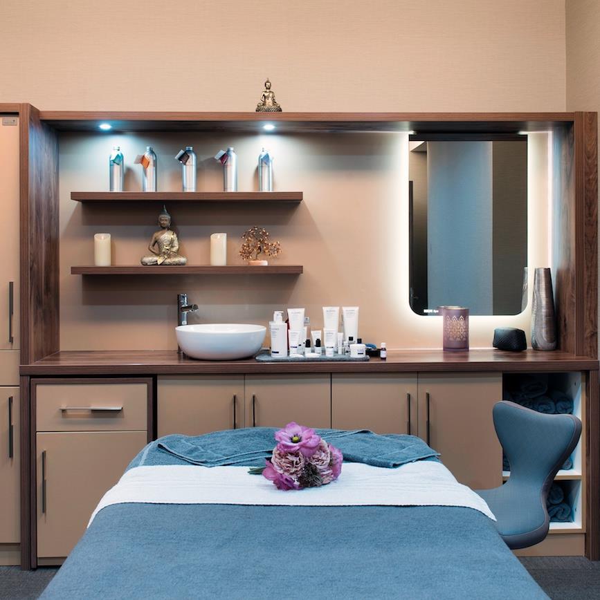 Creating an identity for a hotel group spa 