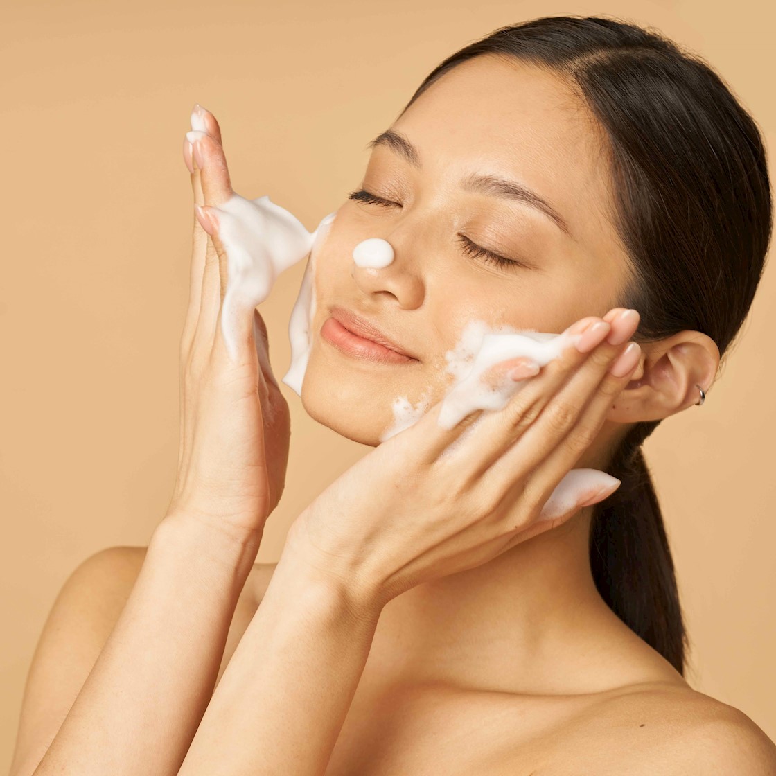 63% of women are damaging their skin by using unsuitable beauty products