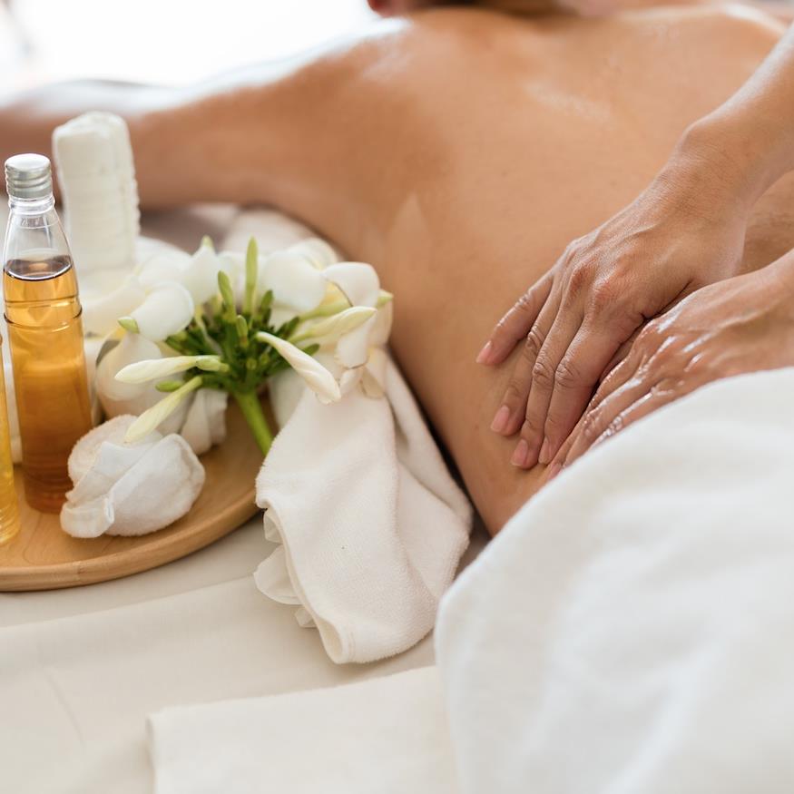 3 ways to authentically add aromatherapy to your salon experience