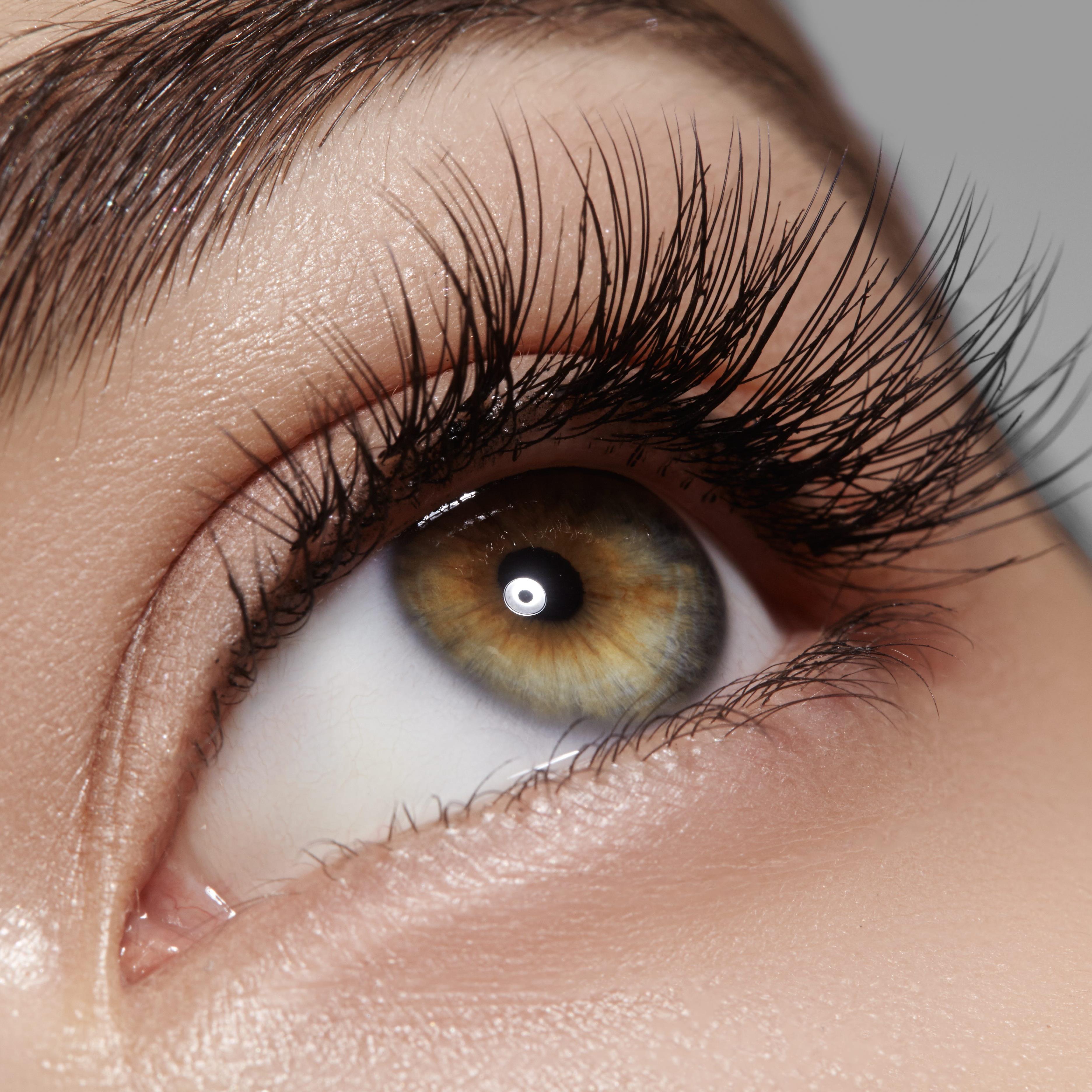 The dangers of DIY lash lift kits