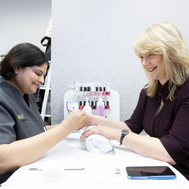 Glasgow beauty salon to donate all profits to charity